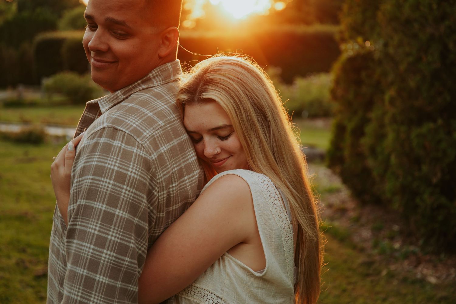 Burlington Portrait & Wedding Photographer. Ottawa Portrait & wedding Photographer