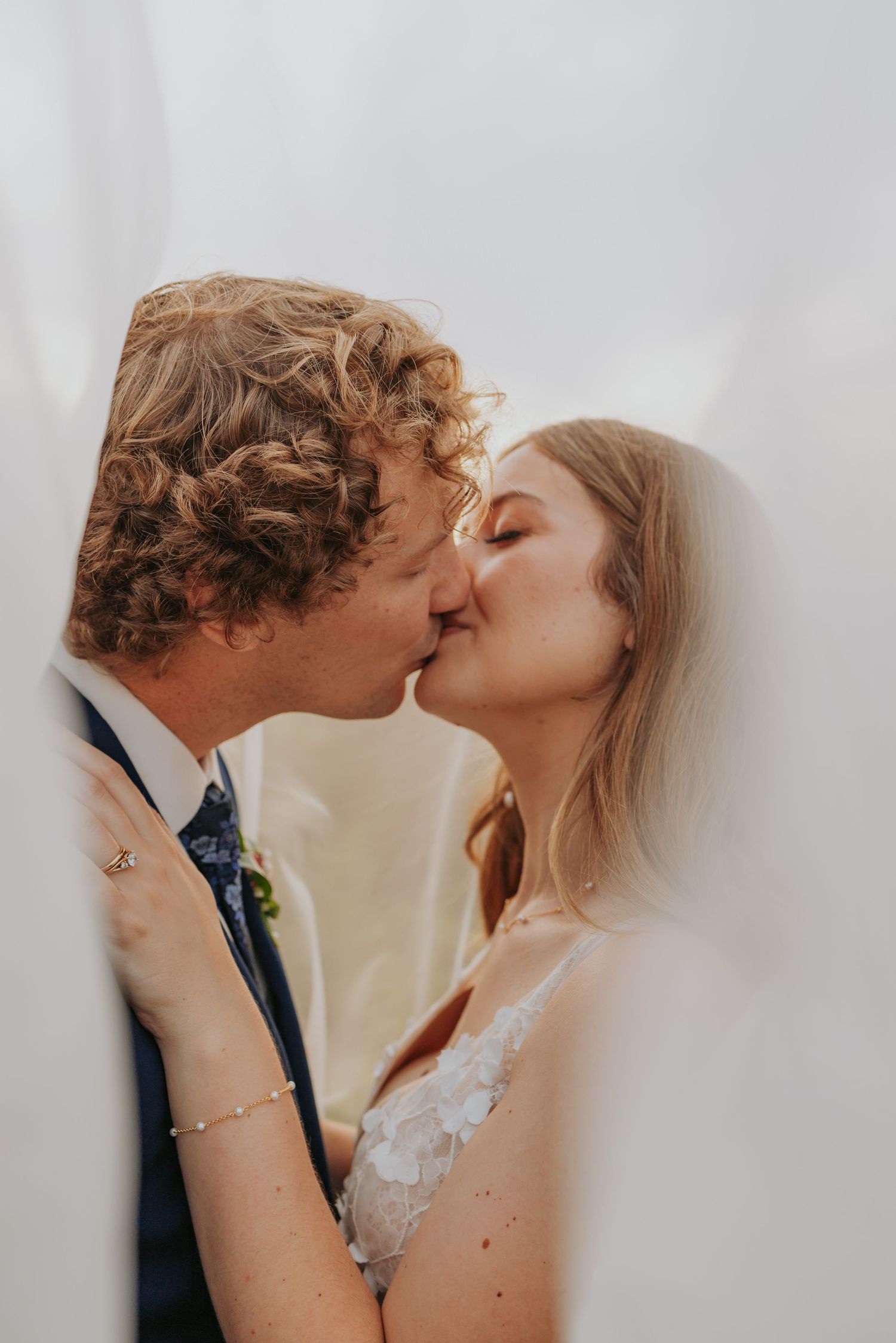 Burlington Portrait & Wedding Photographer. Ottawa Portrait & wedding Photographer
