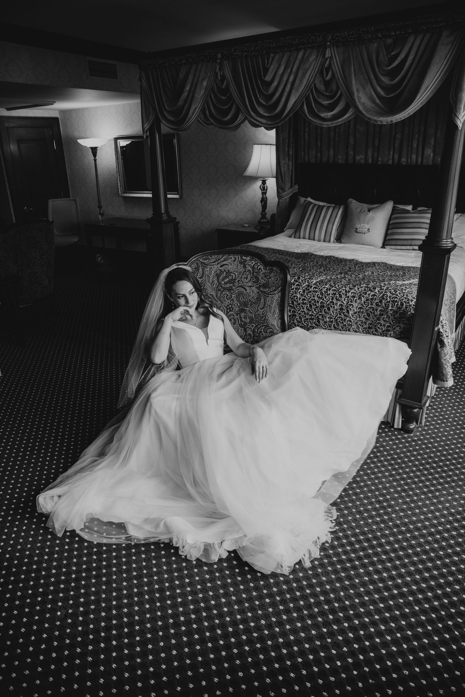 Burlington Portrait & Wedding Photographer. Ottawa Portrait & wedding Photographer