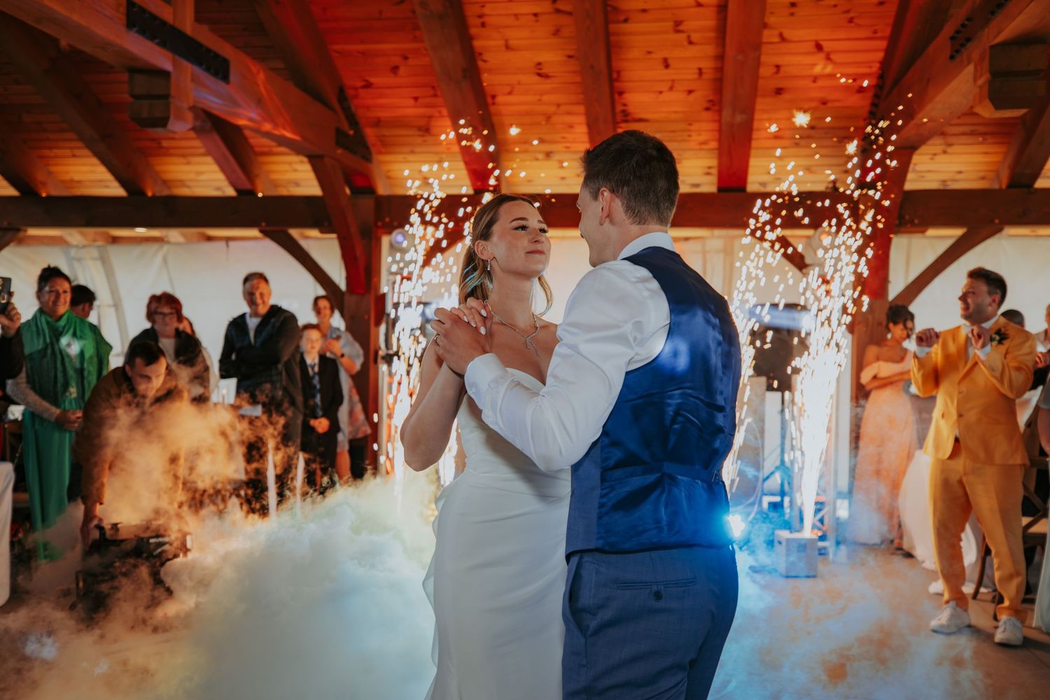Burlington Portrait & Wedding Photographer. Ottawa Portrait & wedding Photographer