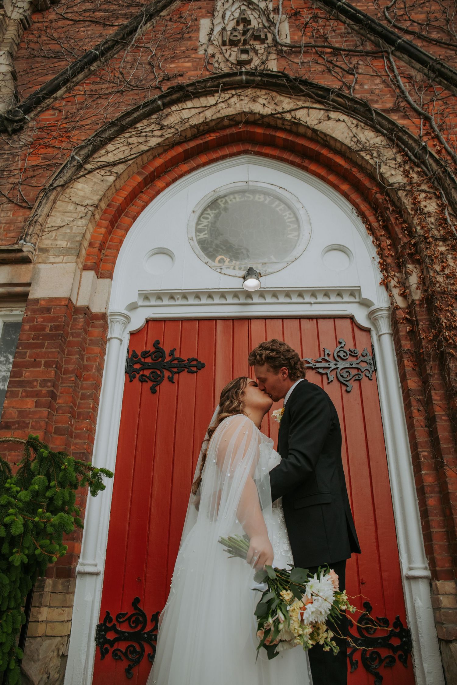 Burlington Portrait & Wedding Photographer. Ottawa Portrait & wedding Photographer