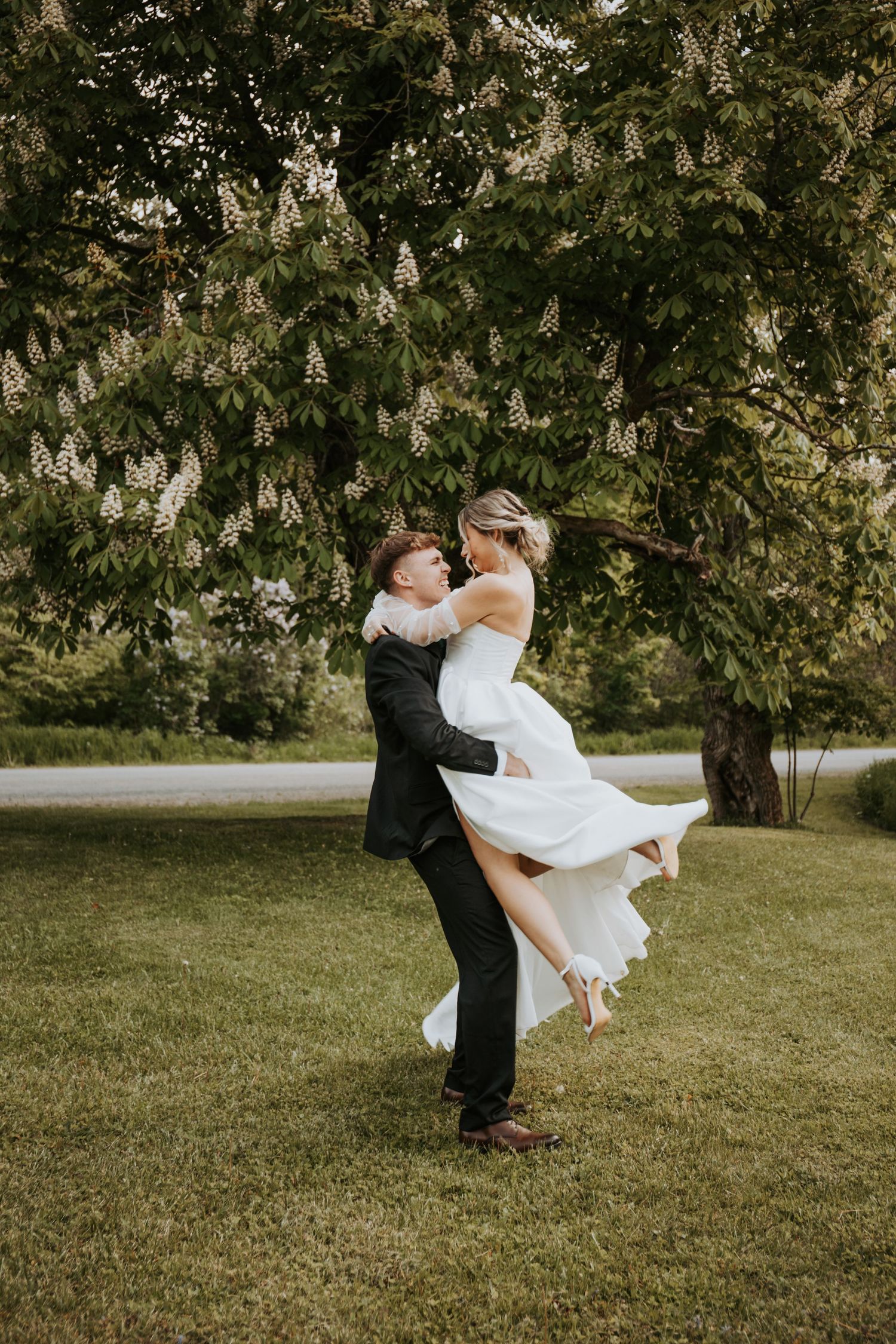 Burlington Portrait & Wedding Photographer. Ottawa Portrait & wedding Photographer