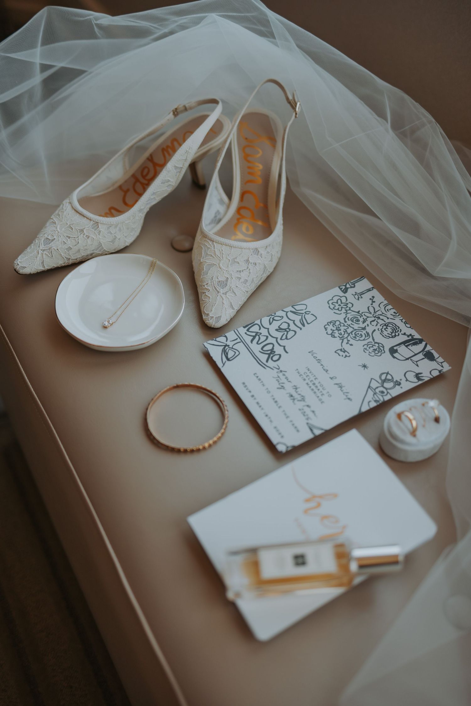 Burlington Portrait & Wedding Photographer. Ottawa Portrait & wedding Photographer