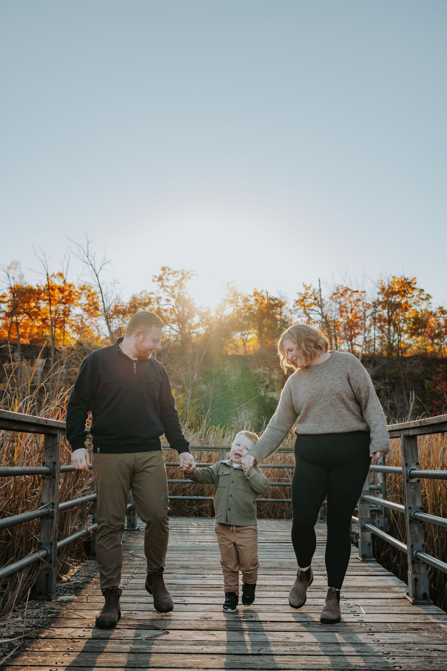Burlington Portrait & Wedding Photographer. Kern Cliff Park, Burlington Ontario