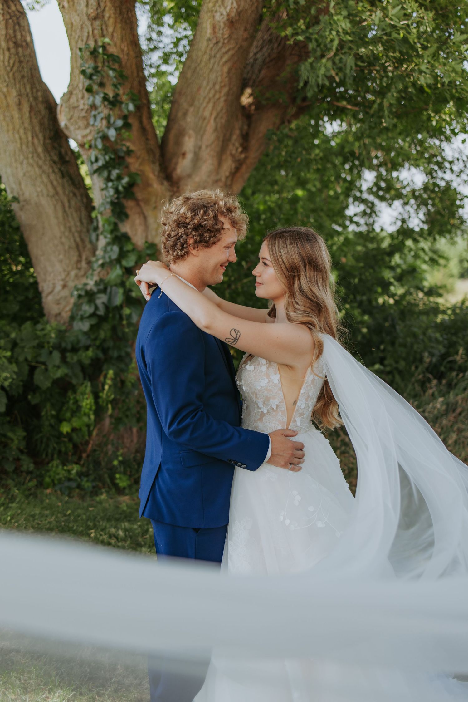 Burlington Portrait & Wedding Photographer. Ottawa Portrait & wedding Photographer