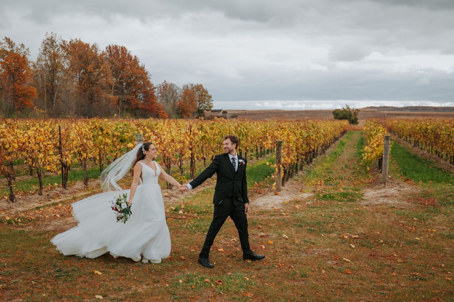 Burlington Portrait & Wedding Photographer. Ottawa Portrait & wedding Photographer