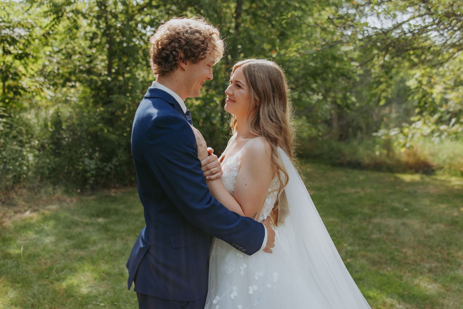 Burlington Portrait & Wedding Photographer. Ottawa Portrait & wedding Photographer