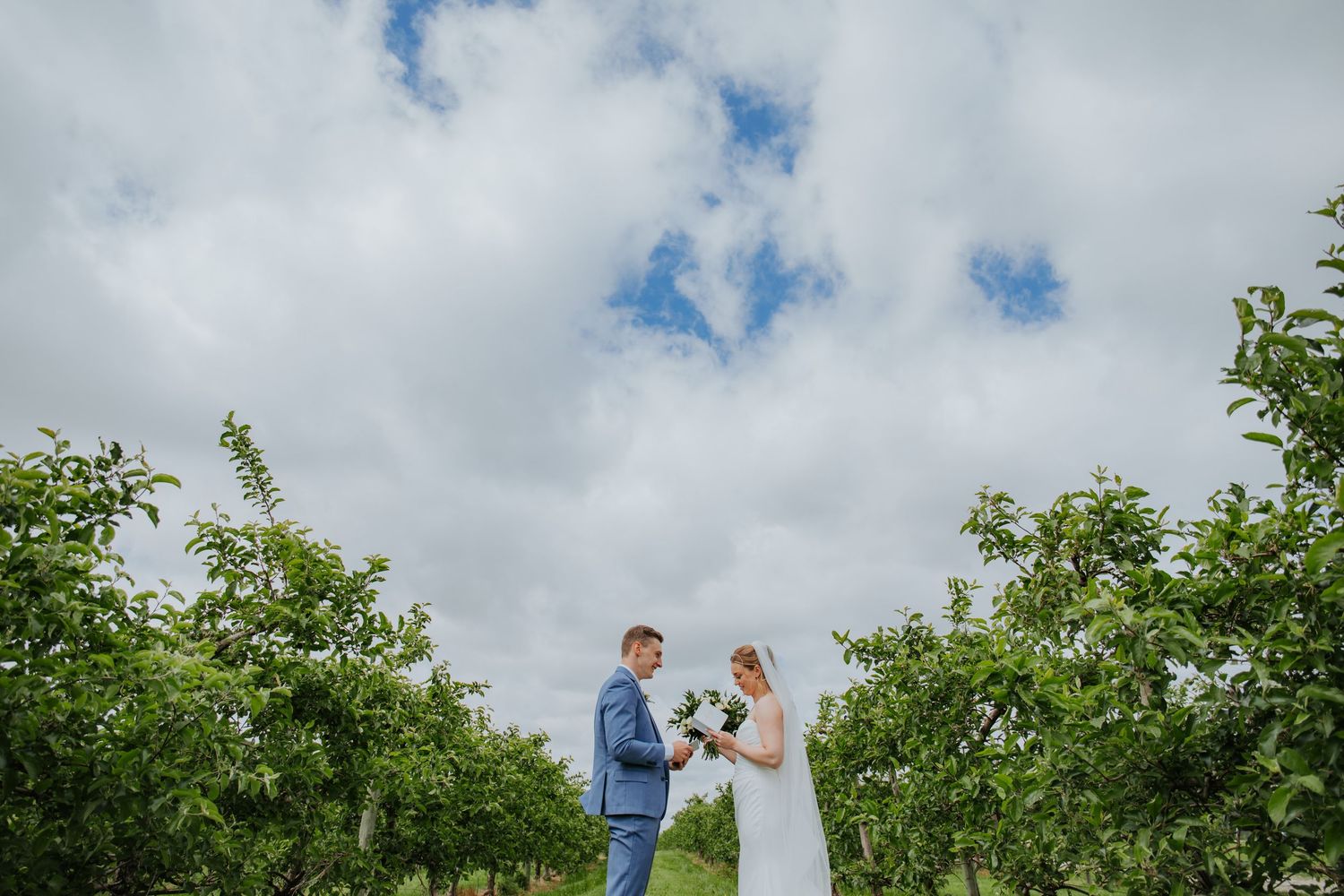 Burlington Portrait & Wedding Photographer. Ottawa Portrait & wedding Photographer
