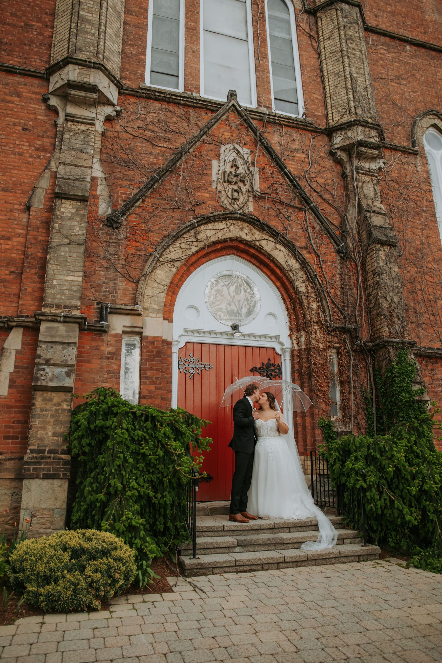 Burlington Portrait & Wedding Photographer. Ottawa Portrait & wedding Photographer