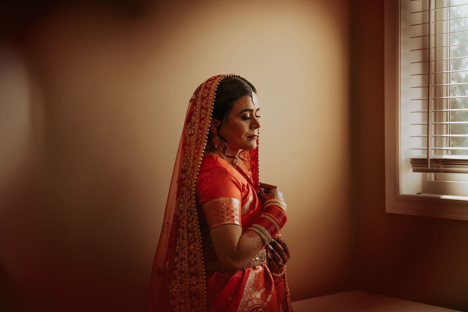 Burlington Portrait & Wedding Photographer. Ottawa Portrait & wedding Photographer