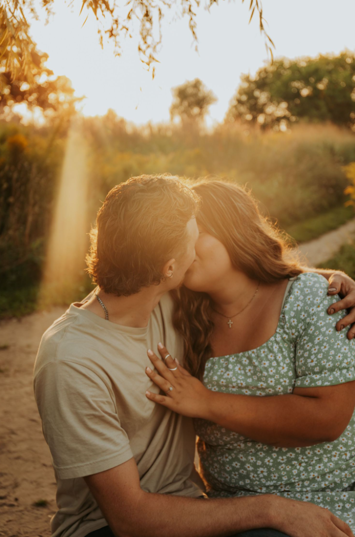 Burlington Portrait & Wedding Photographer. Ottawa Portrait & wedding Photographer