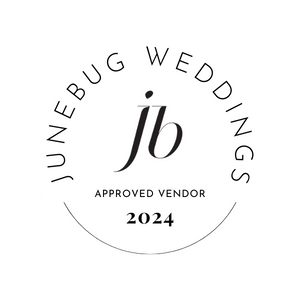 Circular white badge with black text for Junebug Weddings approved vendor 2024.