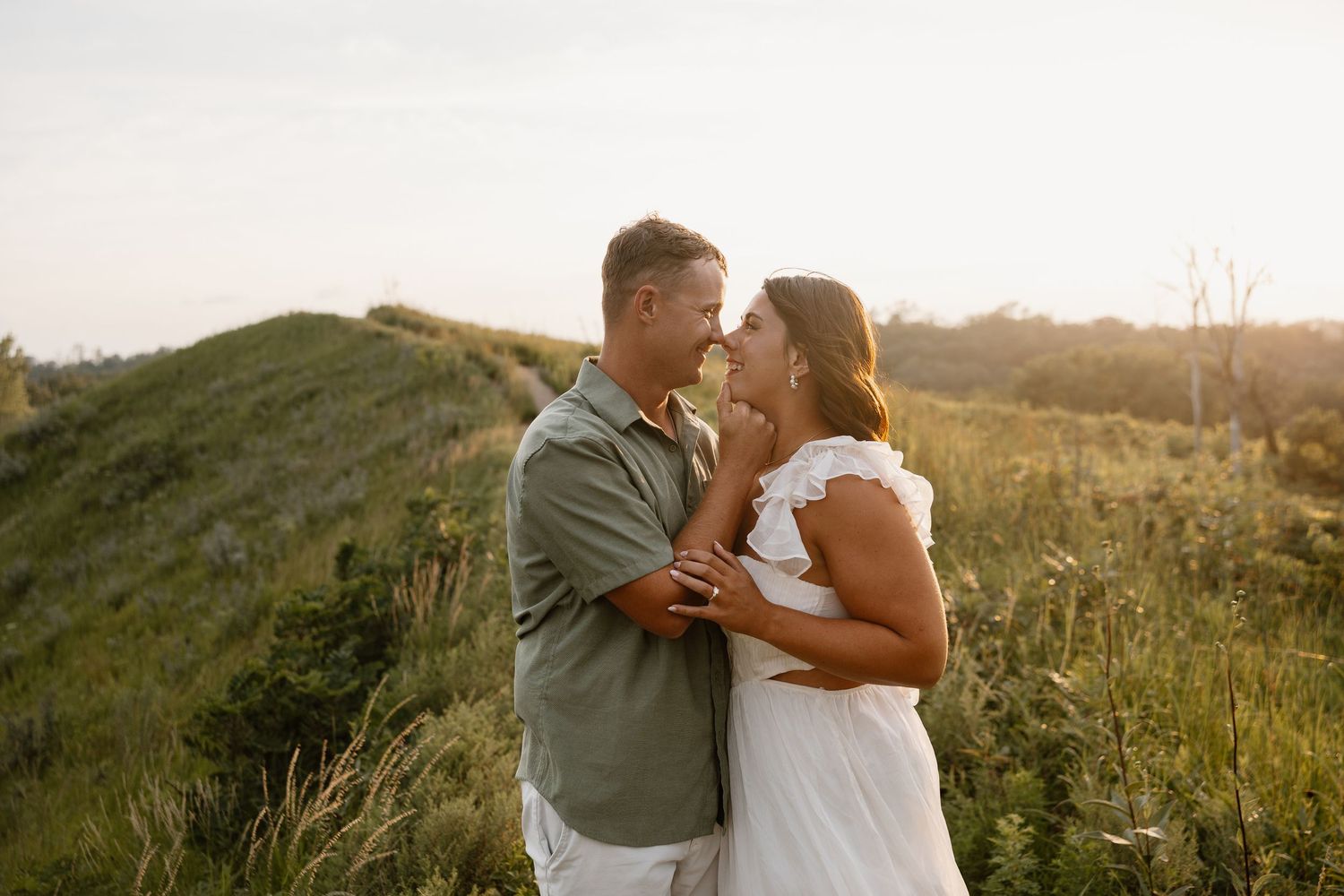 Omaha couples photos in rolling hills of Nebraska