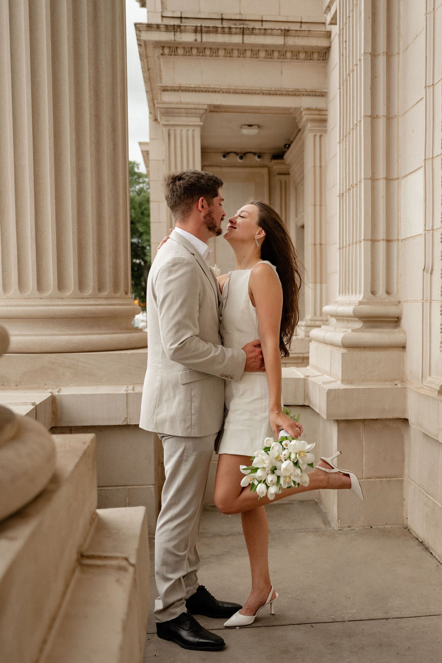 Dallas Texas courthouse wedding couple posing for couple portraits