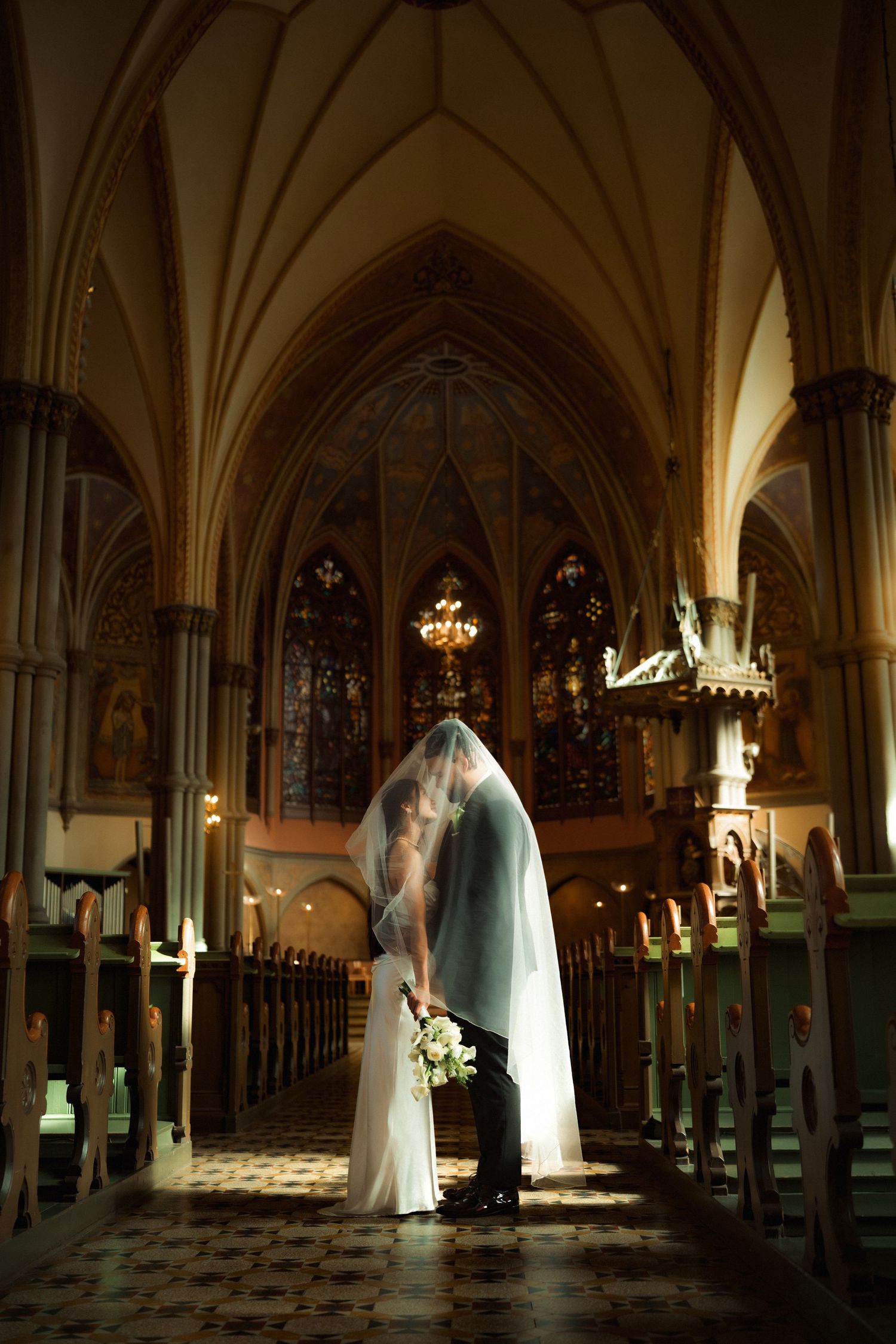 Ett januaribröllop i Oscar Fredriks kyrka i Göteborg.