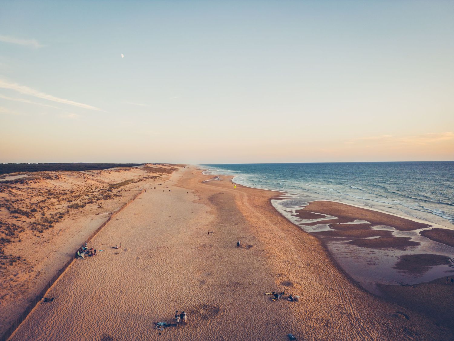 Photo prise au drone de l'océan