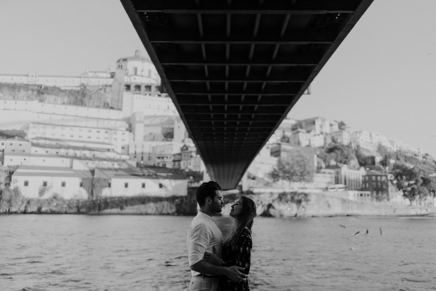 Intimate Couple shoot in Ribeira do Porto, Portugal