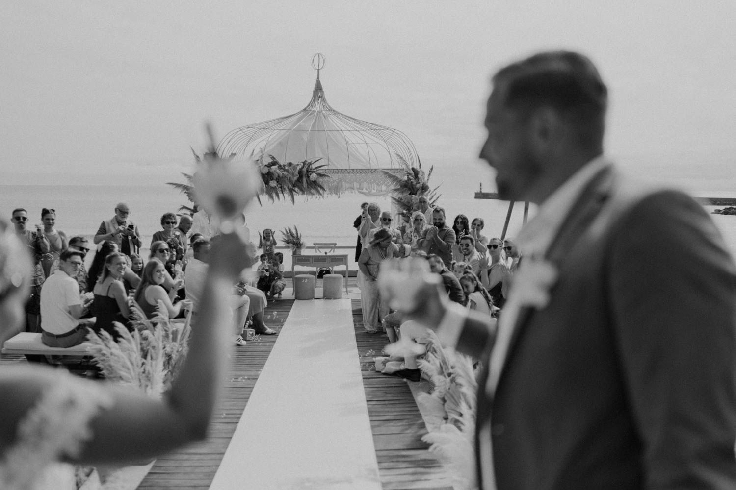 Civil wedding ceremony at Set Lounge, Portugal. Authentic and emotional moments captured during the German-style destination wedding.