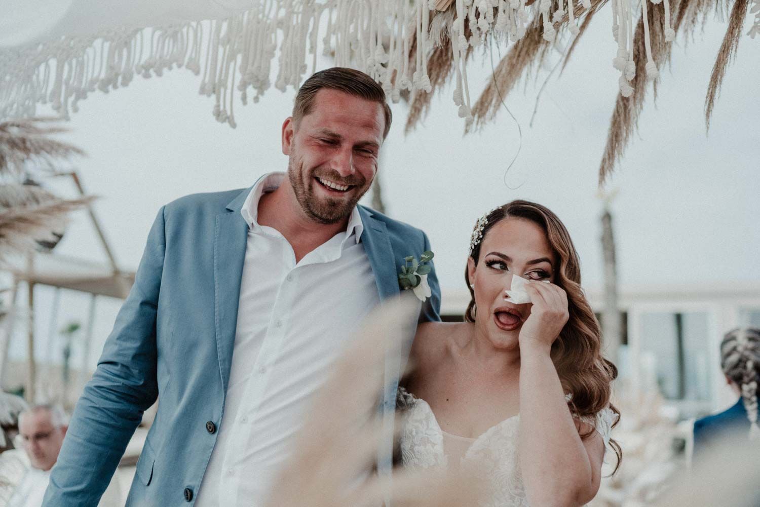 Tearful moments during the German-style destination wedding at Set Lounge, Portugal. Real emotions in photo and video.