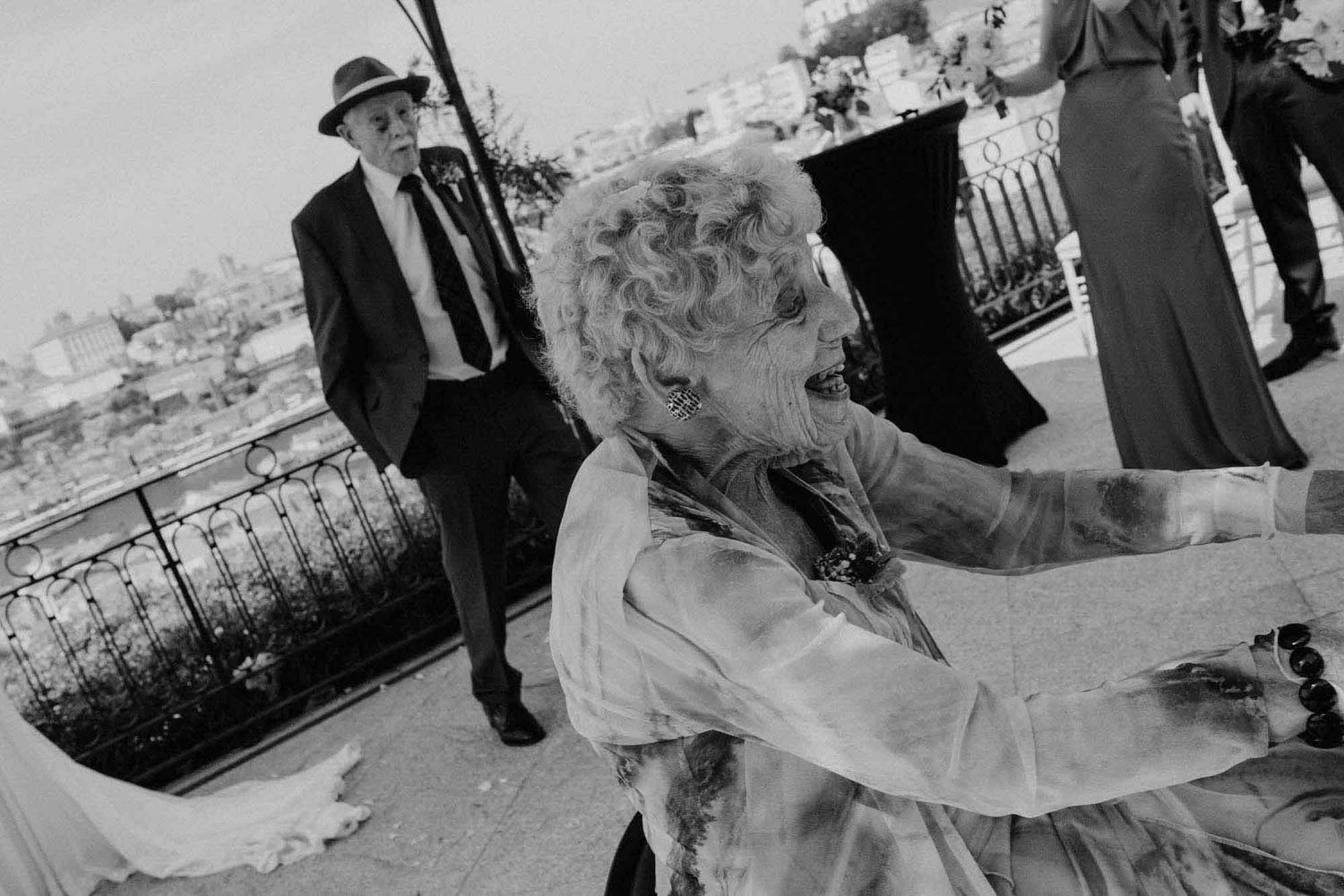 Wedding photography of British Hayley and Scottish Johny at The Yeatman, Portugal