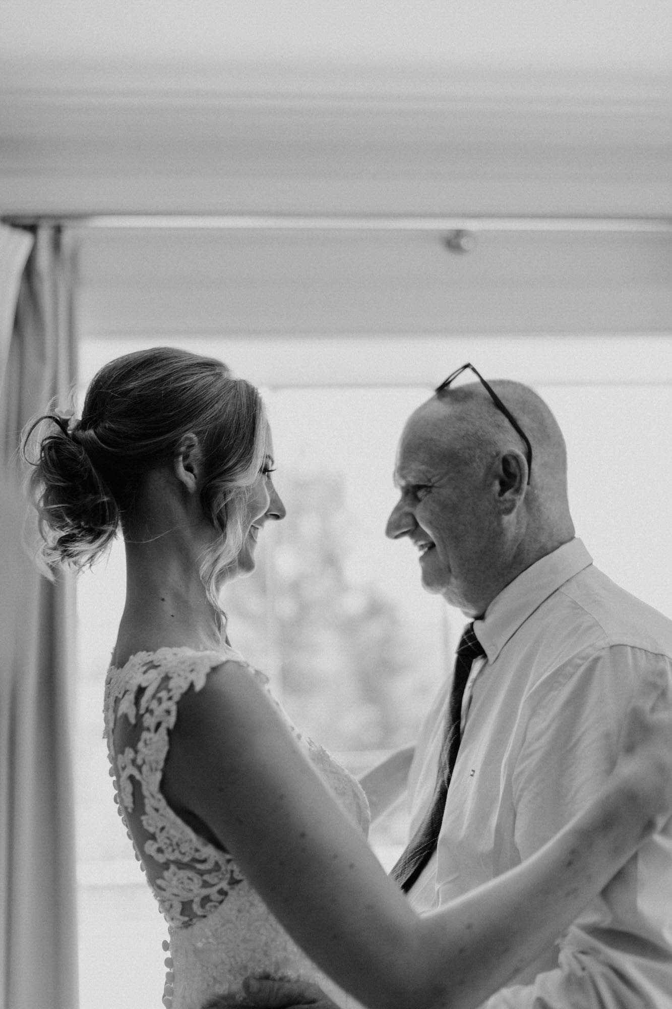 Wedding photography of British Hayley and Scottish Johny at The Yeatman, Portugal