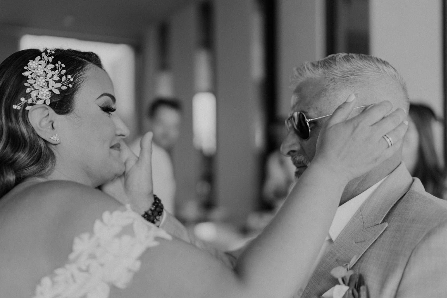 Civil wedding ceremony at Set Lounge, Portugal. Authentic and emotional moments captured during the German-style destination wedding.