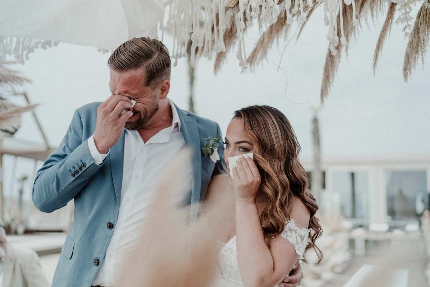 Tearful moments during the German-style destination wedding at Set Lounge, Portugal. Real emotions in photo and video.