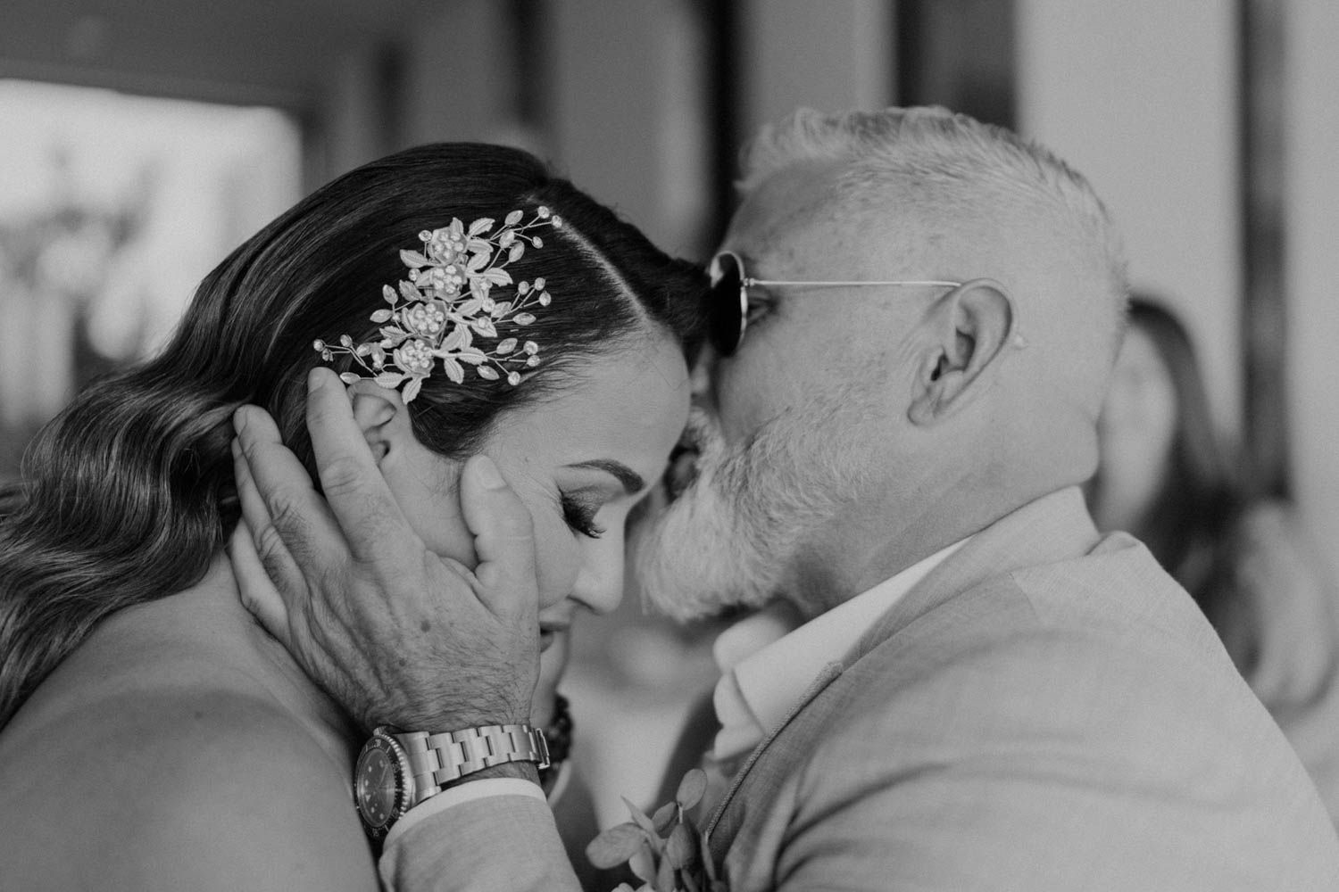 Civil wedding ceremony at Set Lounge, Portugal. Authentic and emotional moments captured during the German-style destination wedding.