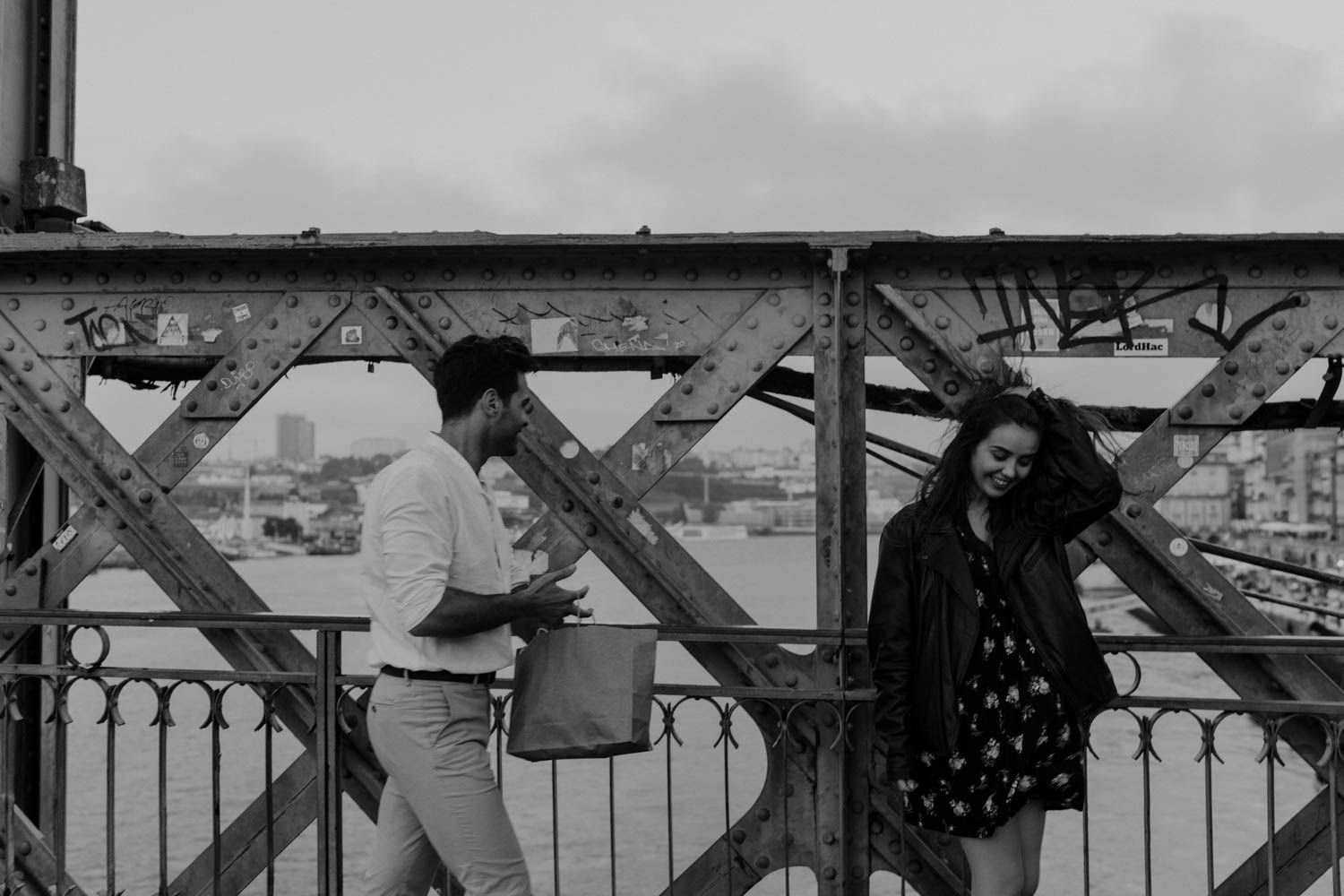Pre-wedding engagement session at Ponte D.Luiz Porto