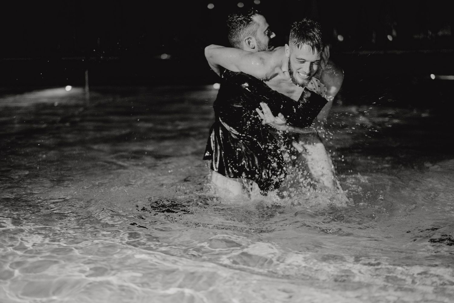 Algarve wedding photographer capturing fun and candid dance floor moments