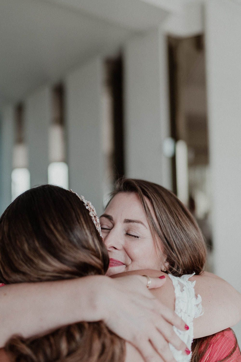 Civil wedding ceremony at Set Lounge, Portugal. Authentic and emotional moments captured during the German-style destination wedding.