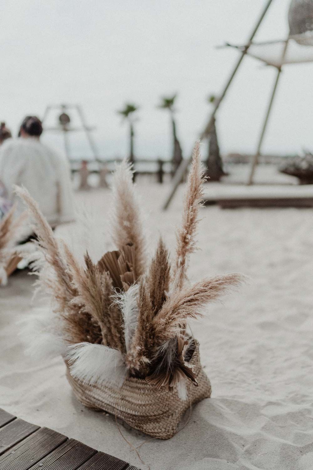 Civil wedding ceremony at Set Lounge, Portugal. Authentic and emotional moments captured during the German-style destination wedding.