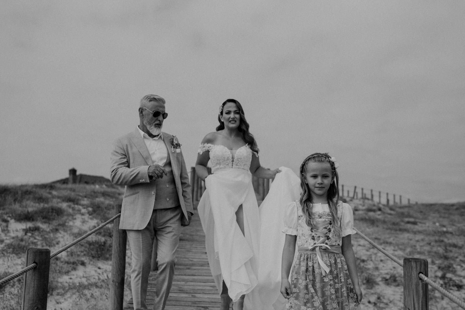 Civil wedding ceremony at Set Lounge, Portugal. Authentic and emotional moments captured during the German-style destination wedding.