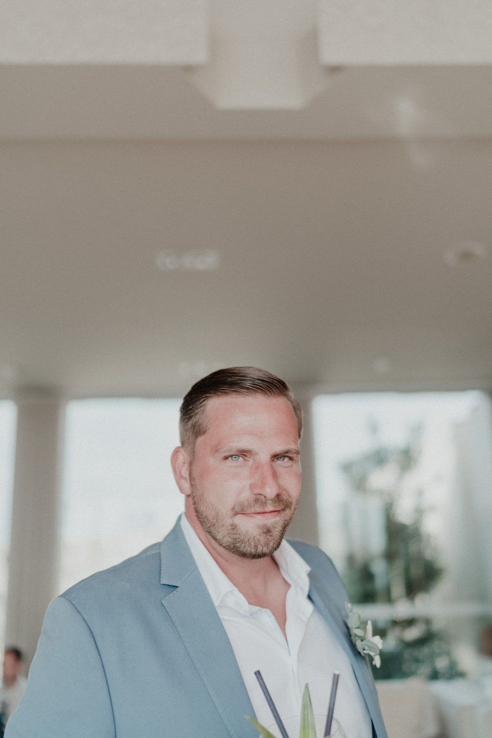 Civil wedding ceremony at Set Lounge, Portugal. Authentic and emotional moments captured during the German-style destination wedding.