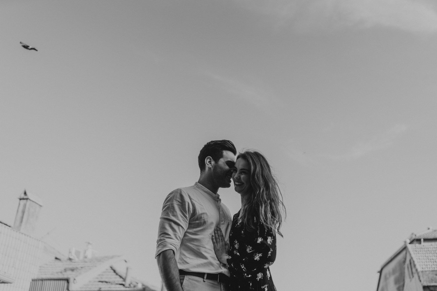 Fun and spontaneous couple shoot near Dom Luís I Bridge, Porto