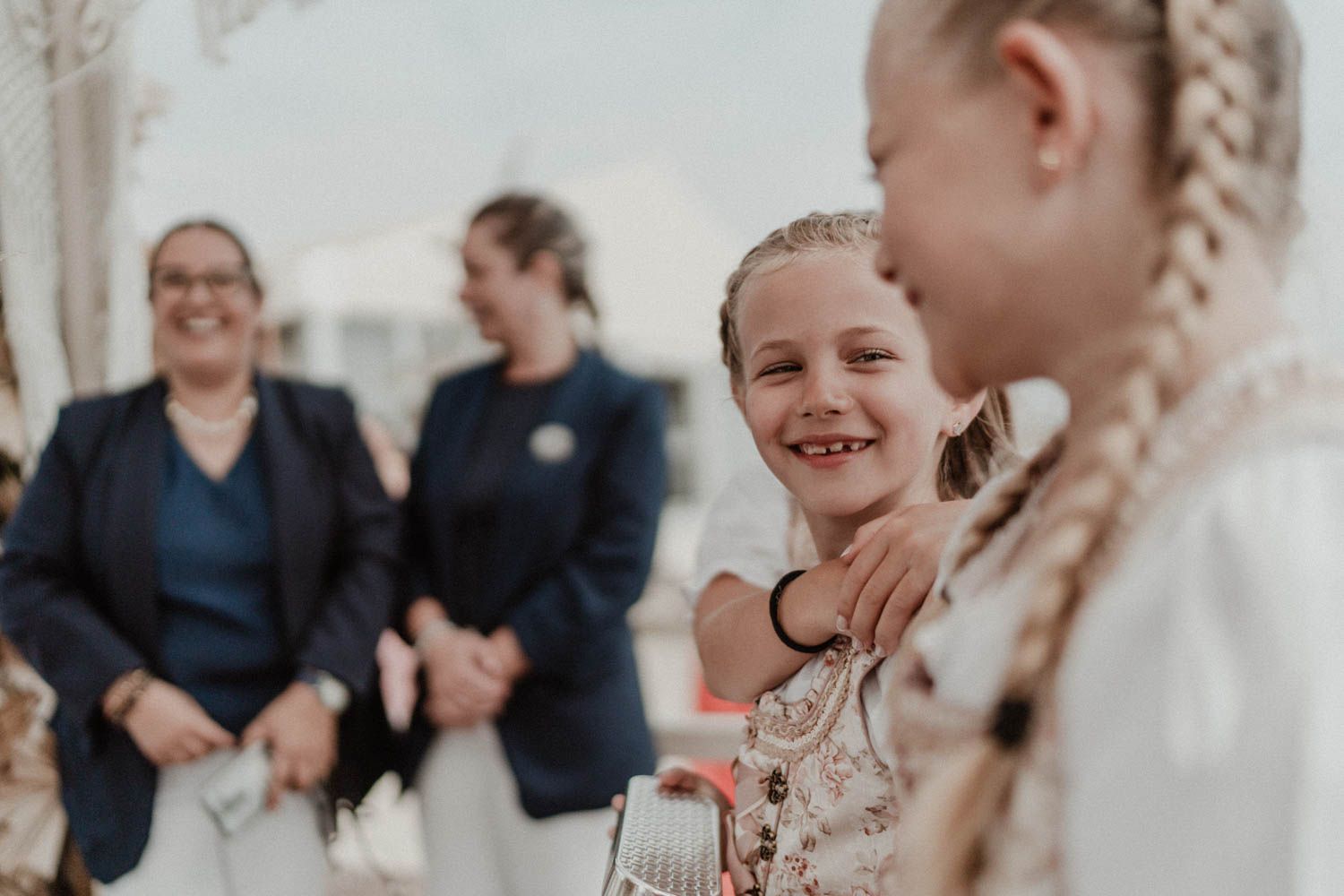 Civil wedding ceremony at Set Lounge, Portugal. Authentic and emotional moments captured during the German-style destination wedding.