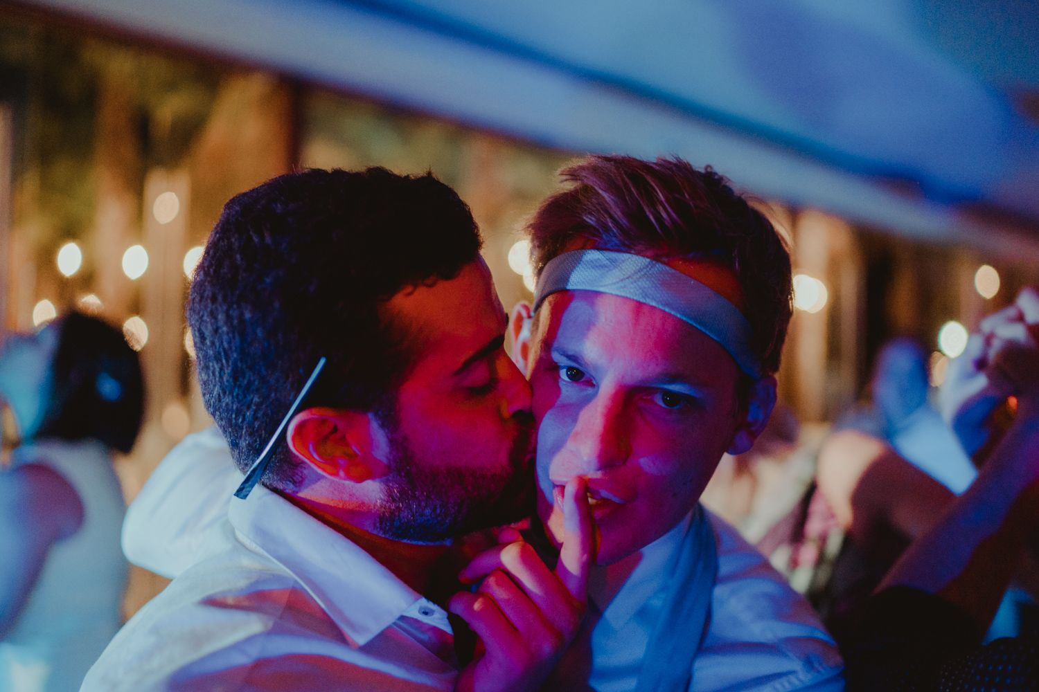 Algarve wedding photographer capturing fun and candid dance floor moments