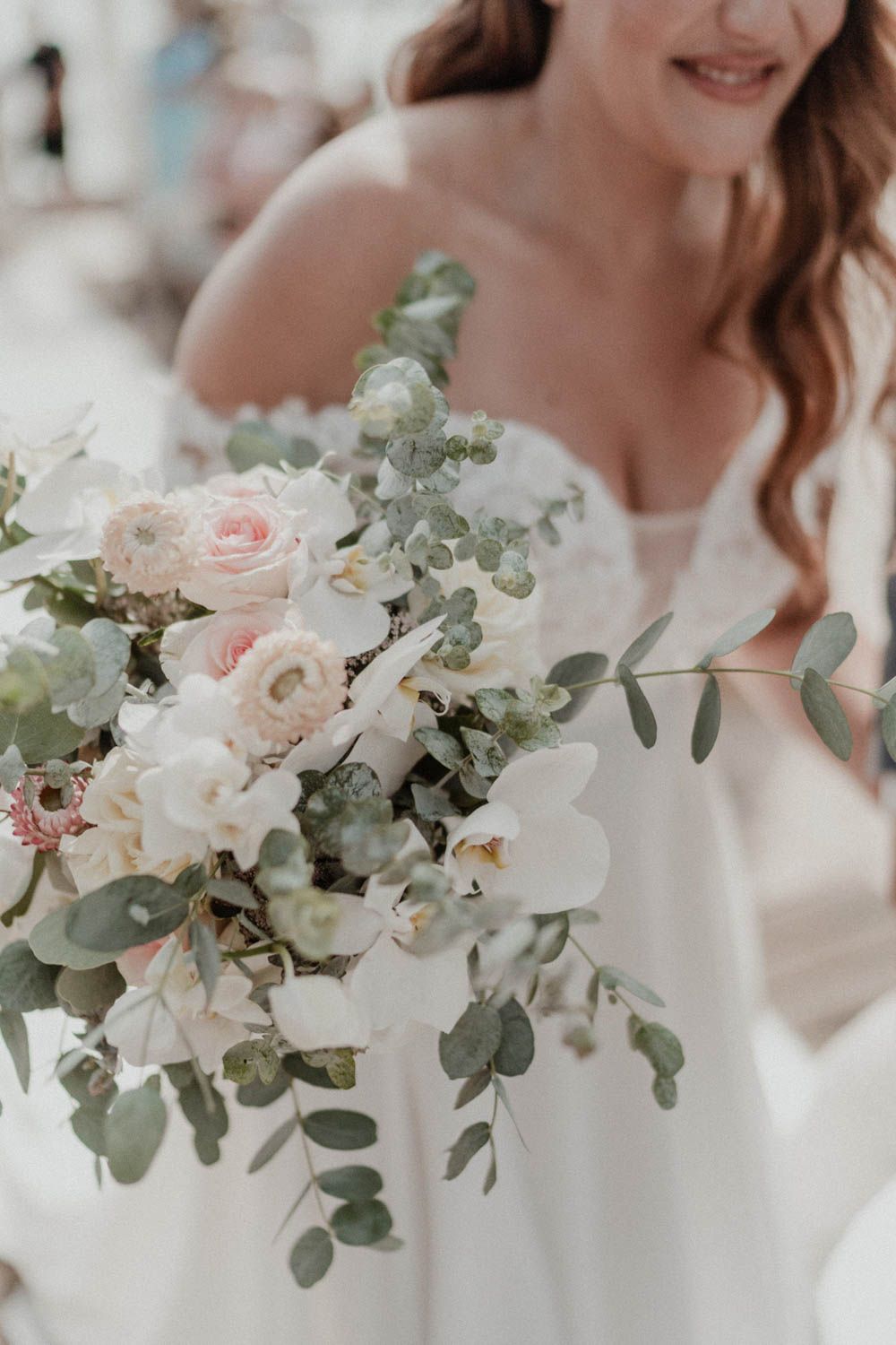 Civil wedding ceremony at Set Lounge, Portugal. Authentic and emotional moments captured during the German-style destination wedding.