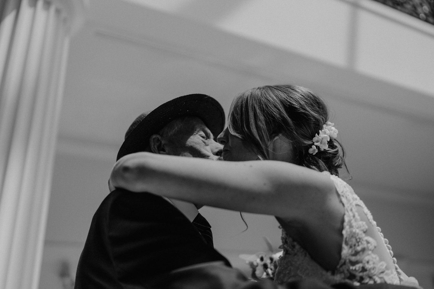 Wedding photography of British Hayley and Scottish Johny at The Yeatman, Portugal