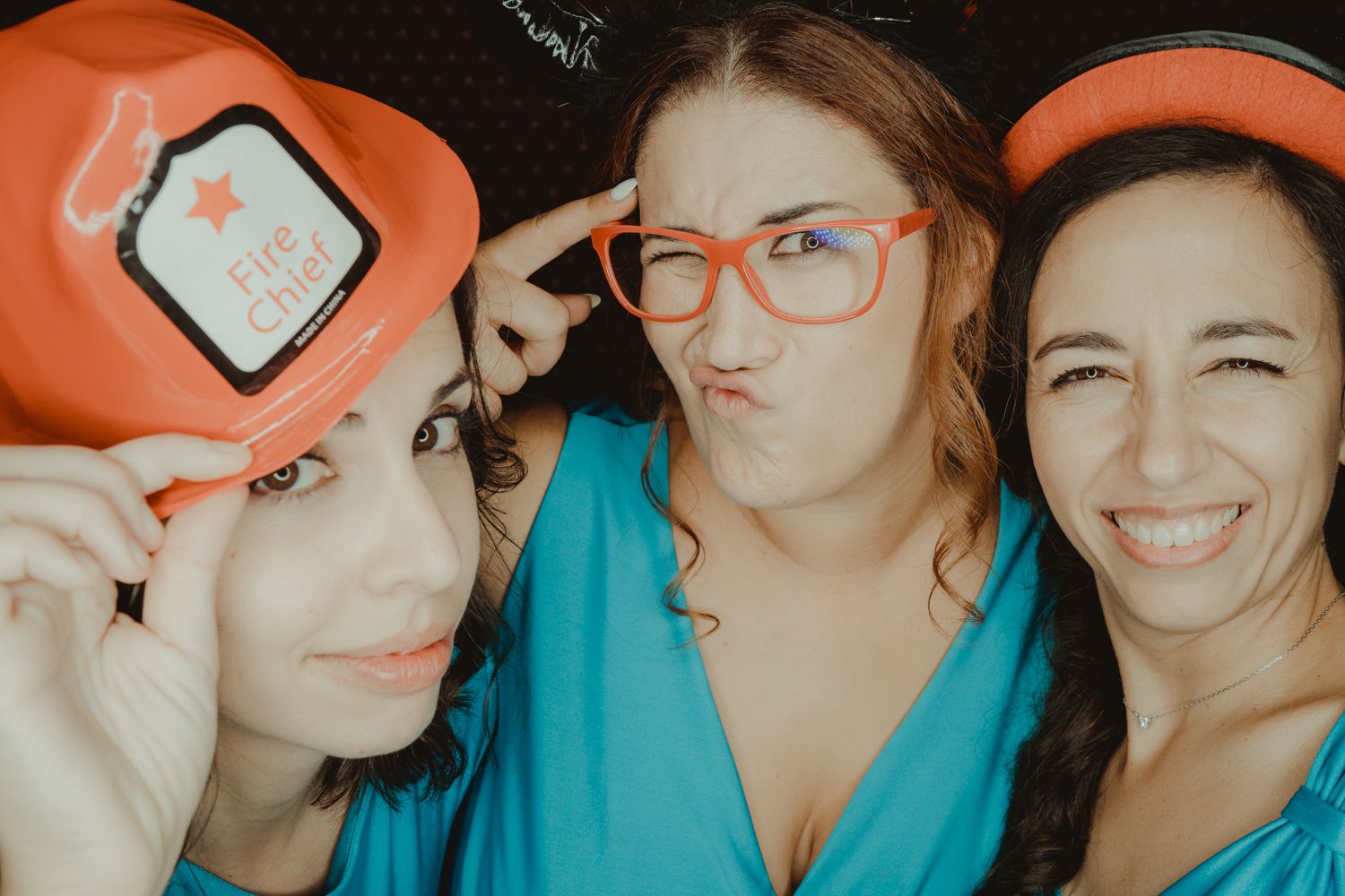 Candid photo booth moment captured by Portugal wedding photographer