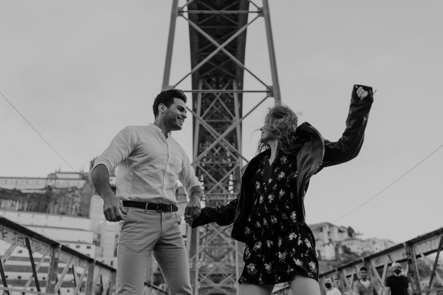 Pre-wedding engagement session at Ponte D.Luiz Porto