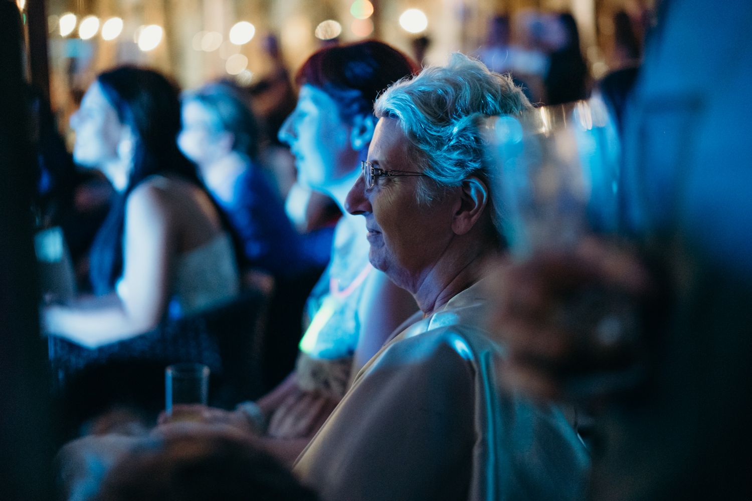 Emotional speech captured by Algarve wedding photographer during reception