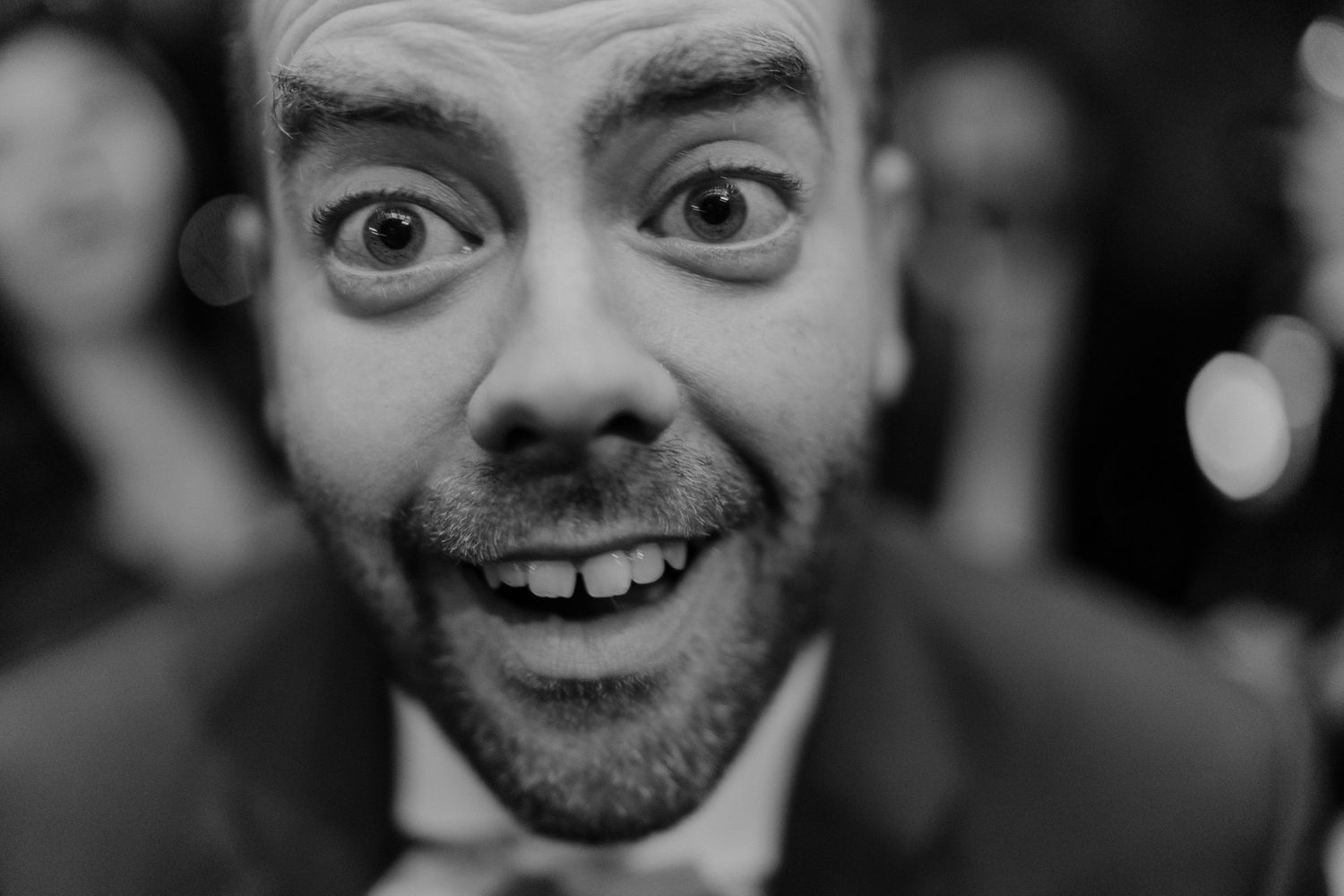 Emotional guest reaction during an intimate wedding celebration in Porto