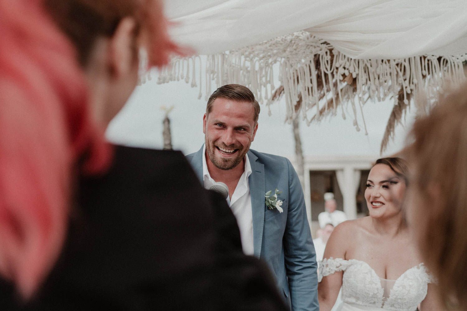 Civil wedding ceremony at Set Lounge, Portugal. Authentic and emotional moments captured during the German-style destination wedding.