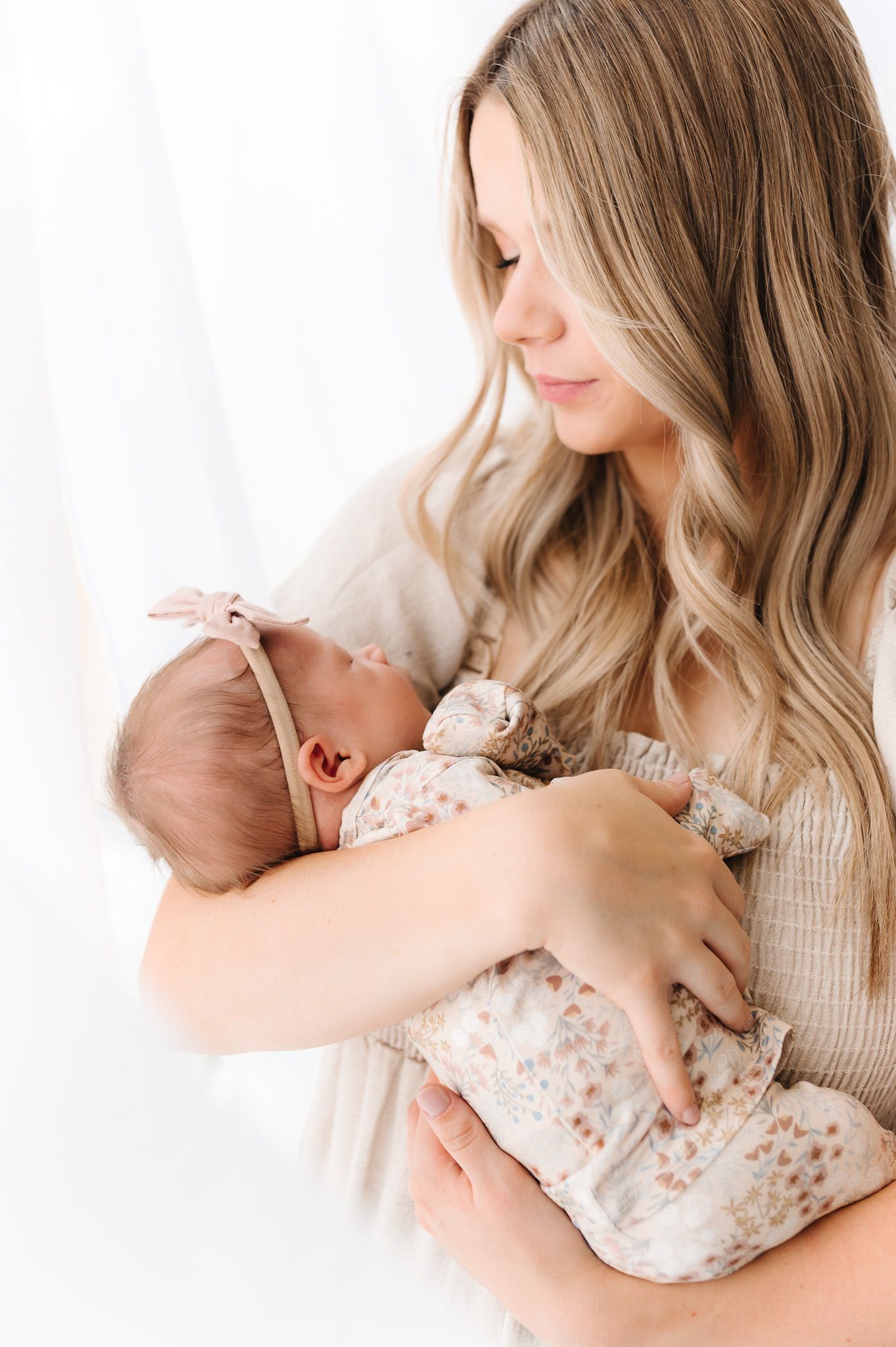 Utah Newborn Photographer in Utah Salt Lake City Utah Provo Utah Lifestyle Newborn Photographer
