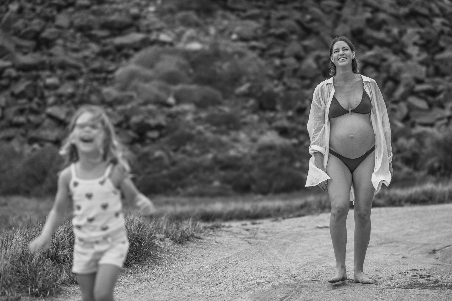 candid motherhood maternity