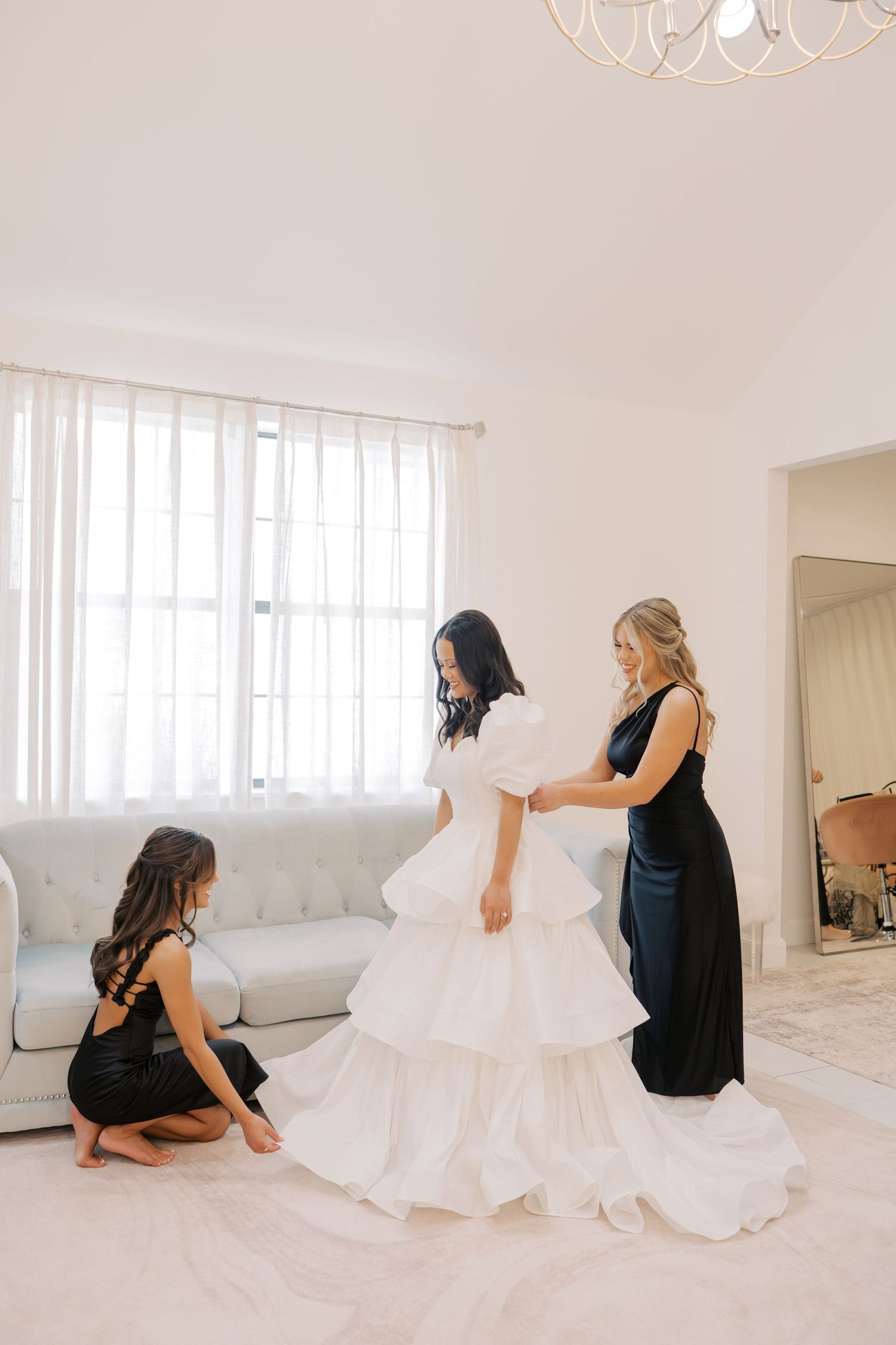 Oklahoma wedding photographer, photographed by Julie Lawson Photography. Sorelle the Meadow on Deer Creek.