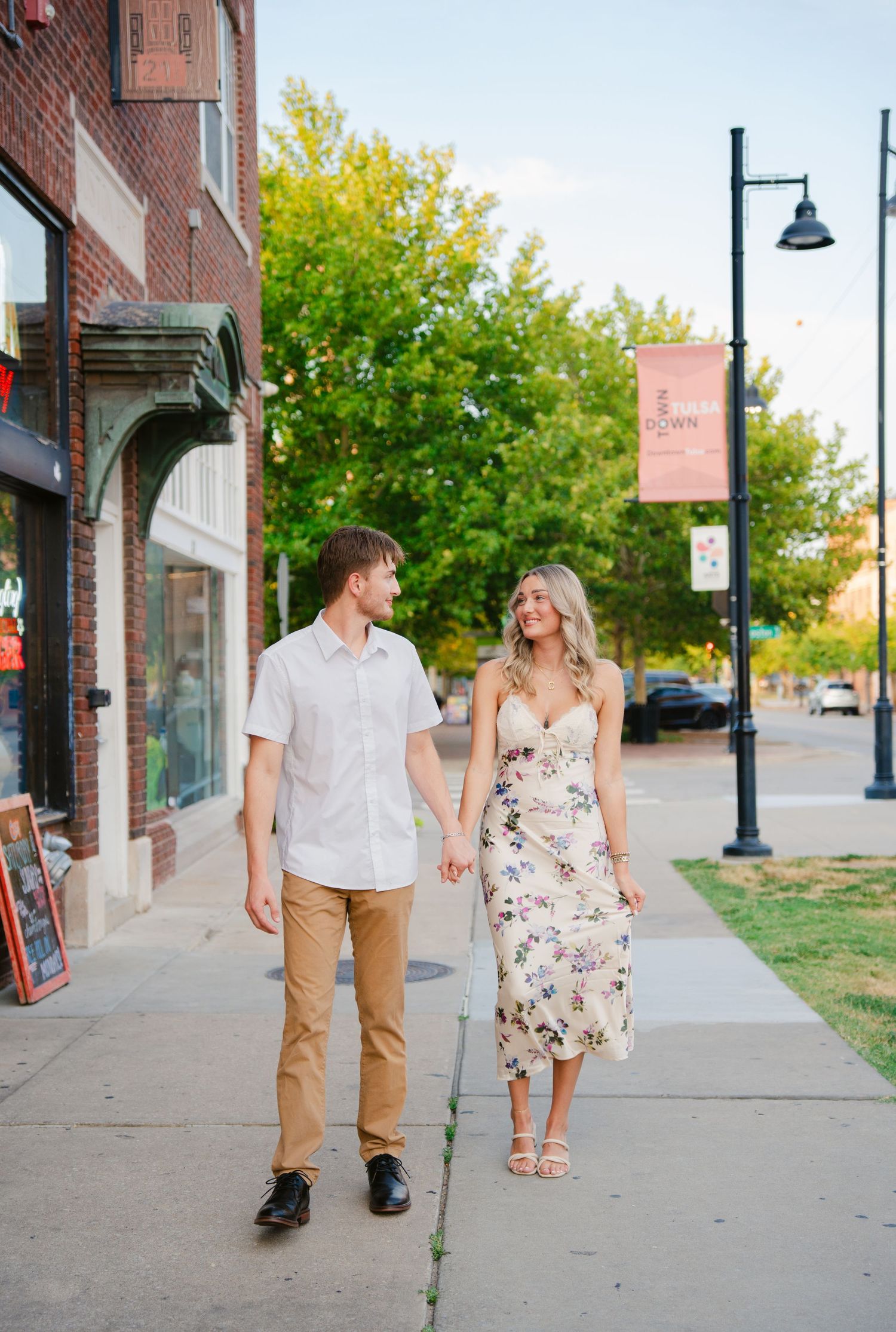 Oklahoma City wedding photographer capturing genuine moments with timeless, true-to-life photography for modern couples.