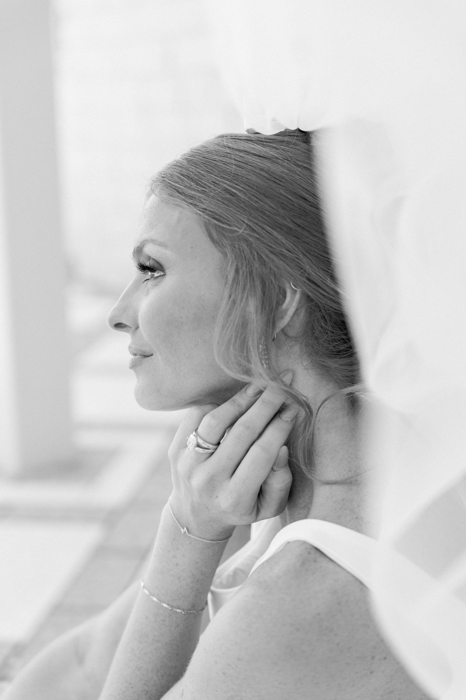 Oklahoma City wedding photographer capturing genuine moments with timeless, true-to-life photography for modern couples.