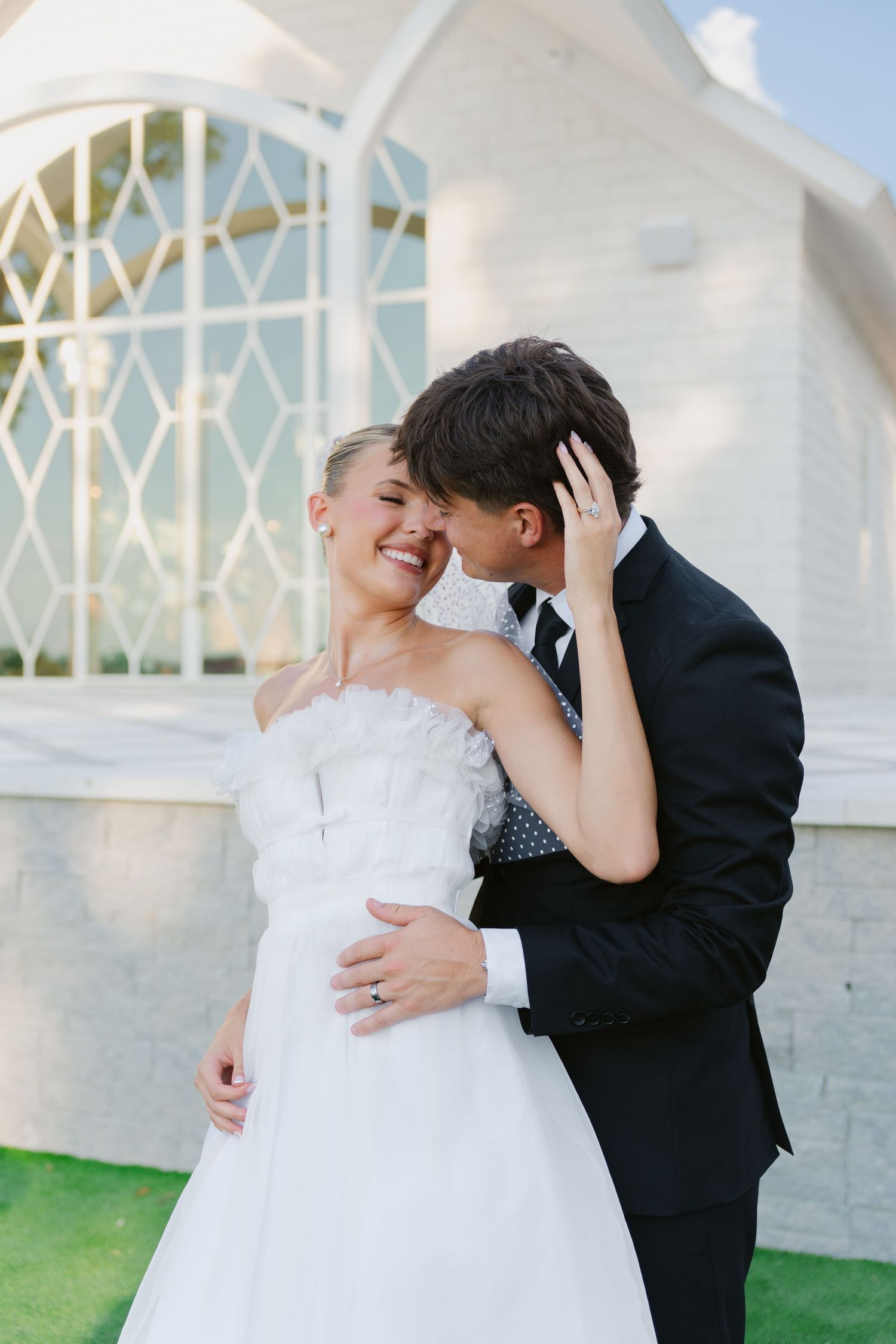 Oklahoma City wedding photographer capturing genuine moments with timeless, true-to-life photography for modern couples.